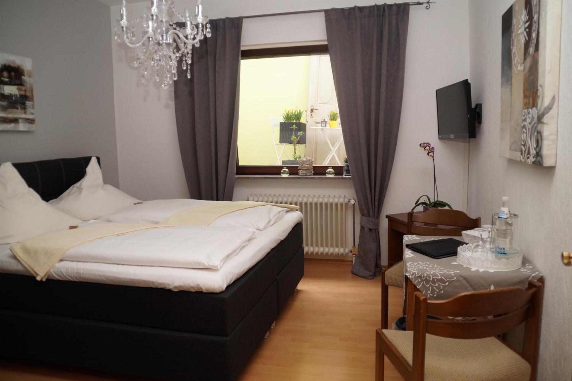 Hotel Restaurant Zunftstube Saarburg Δωμάτιο φωτογραφία